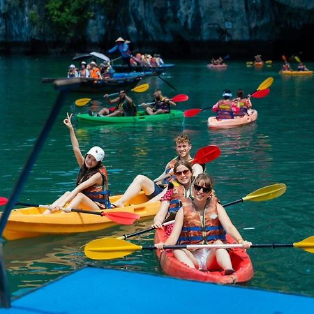 Aquamarine Premium Cruise Hotell Ha Long Exteriör bild